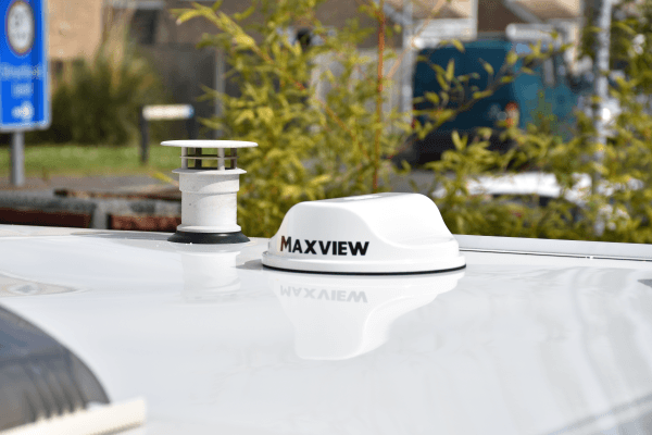 Maxview Roam 5G WiFi System - Image 2